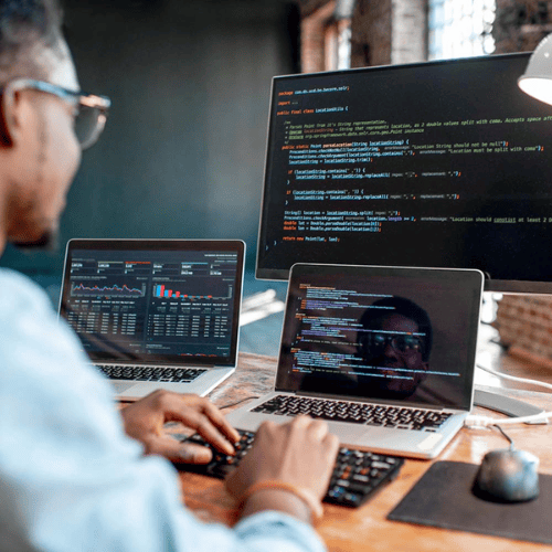 Arquitectos del Futuro Digital: